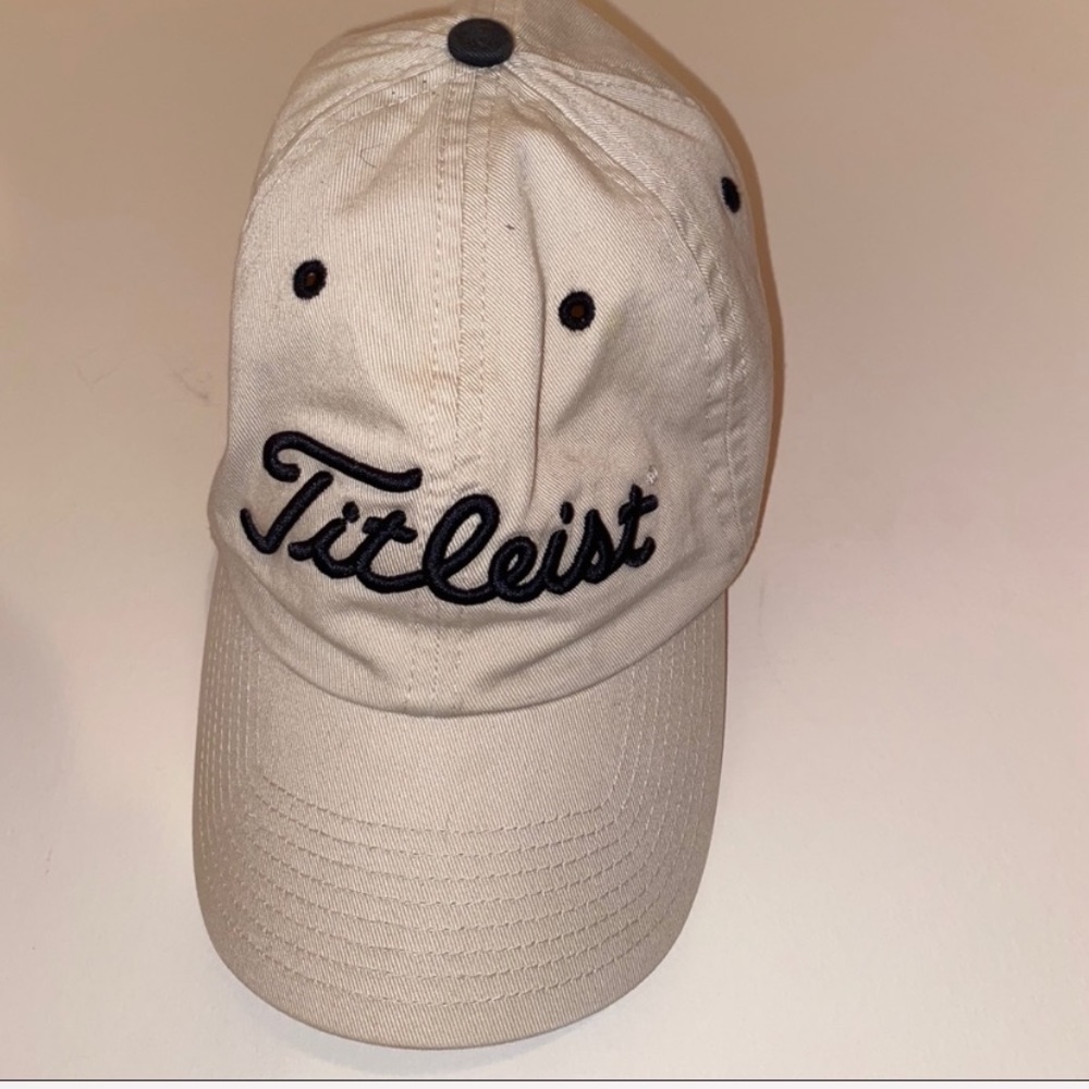 Titleist tan footjoy hat adjustable strap back